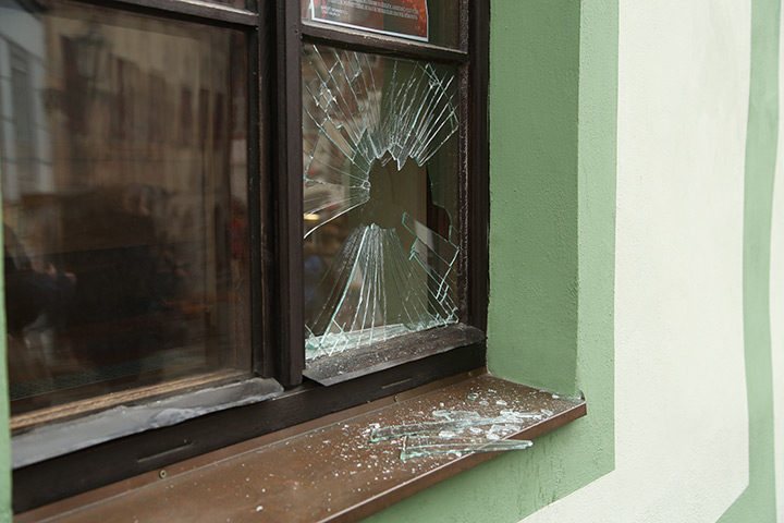 A2B Glass are able to board up broken windows while they are being repaired in Stamford.